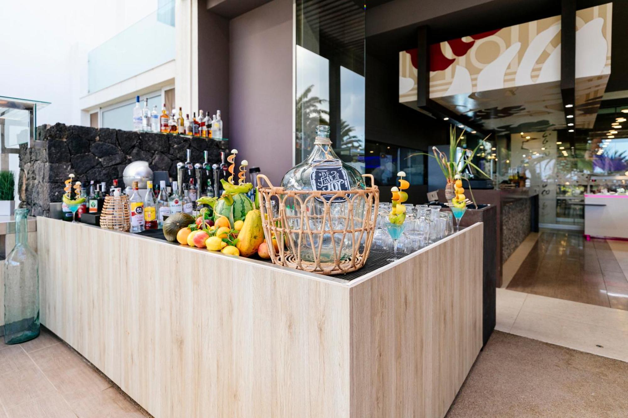Hd Beach Resort Costa Teguise Luaran gambar